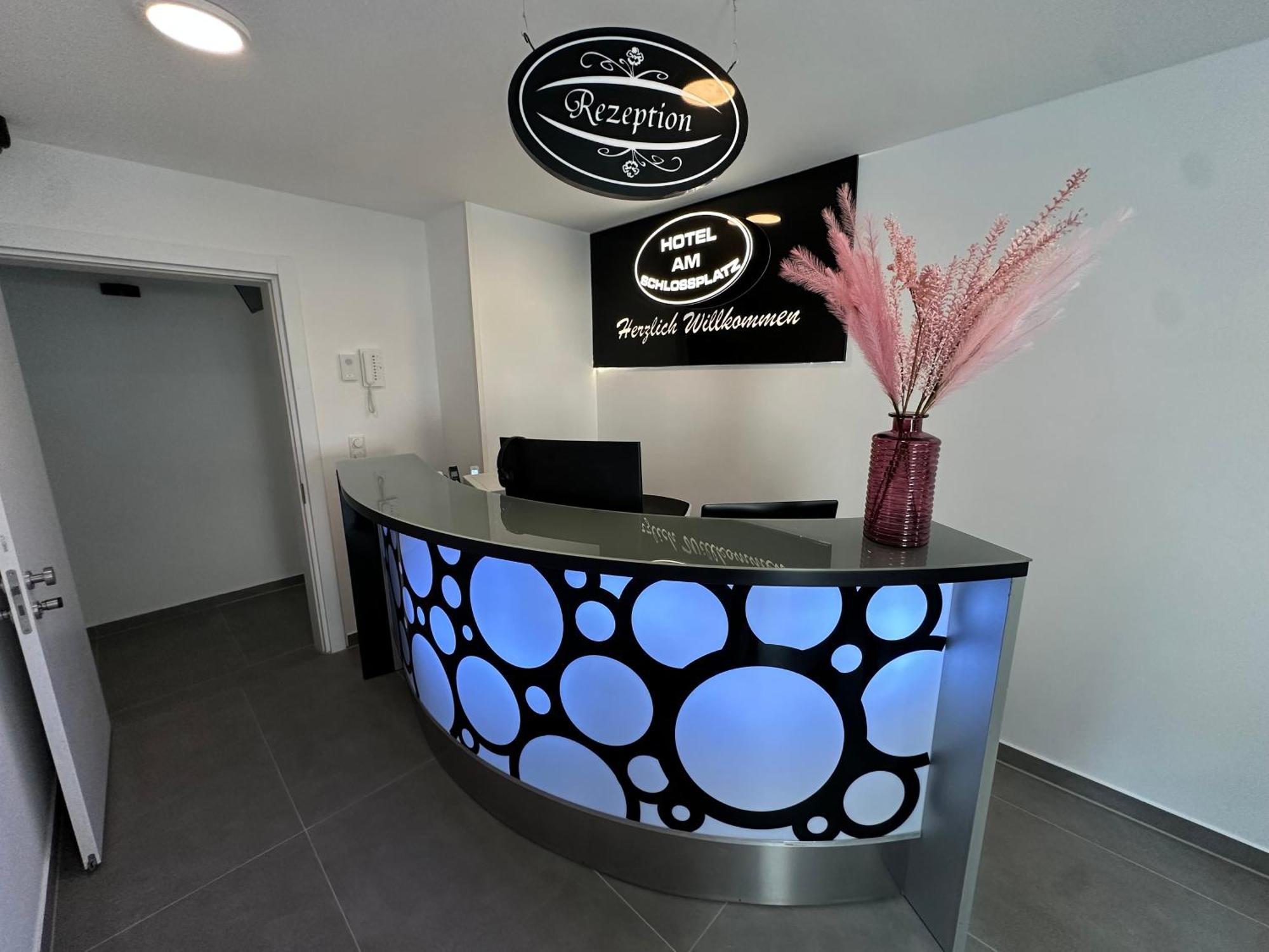 Hotel Am Schlossplatz Hechingen Buitenkant foto